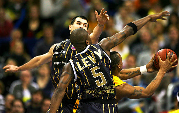 一年收入高 一年收入高