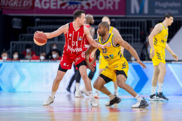 米兰跟队记 米兰跟队记